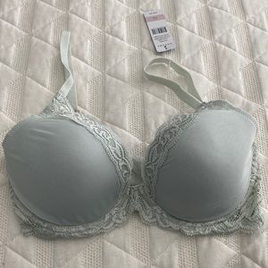 NWT Natori lightly lined bra